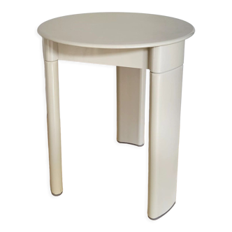 Tabouret blanc tripodes gedy, design by olaf von bohr