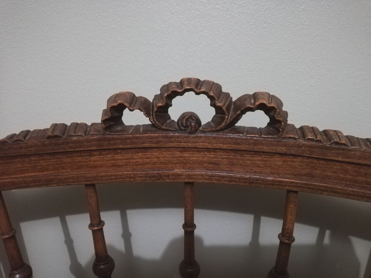 Corner chair canus Louis XV style