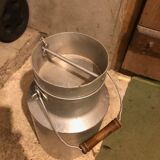 Pot à lait aluminium