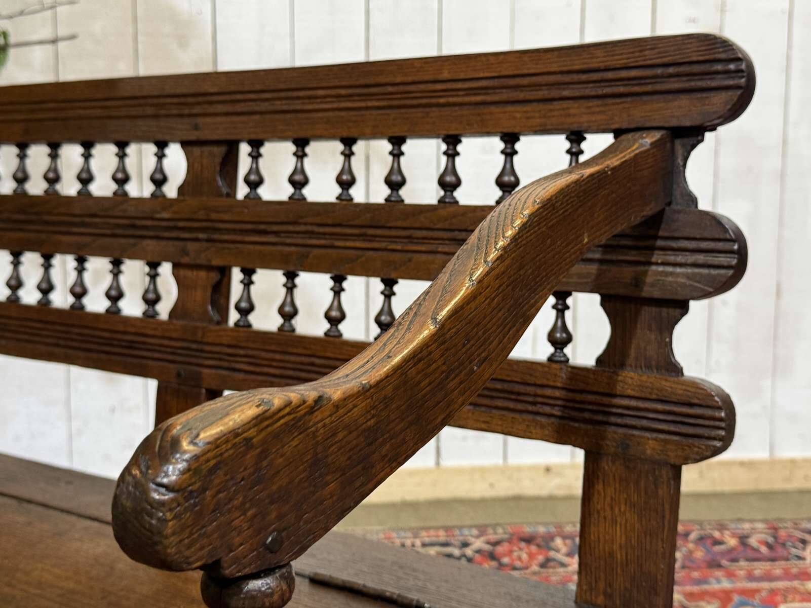 Chestnut bank chest from the 19th century.