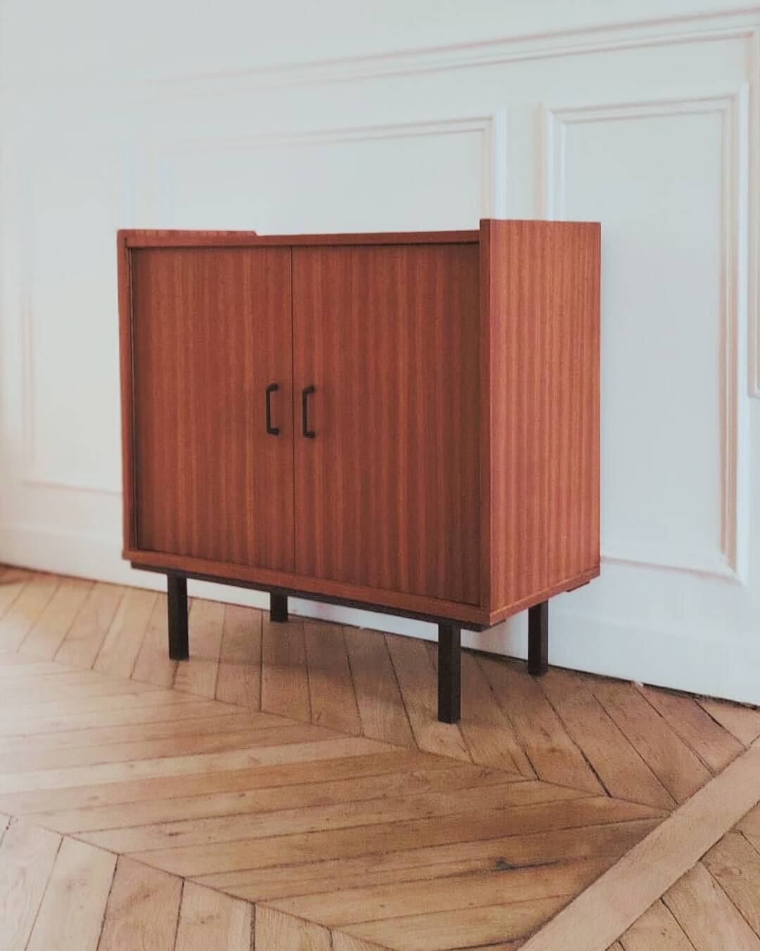 Low buffet / Renovated vintage modernist sideboard, 1950s-60s