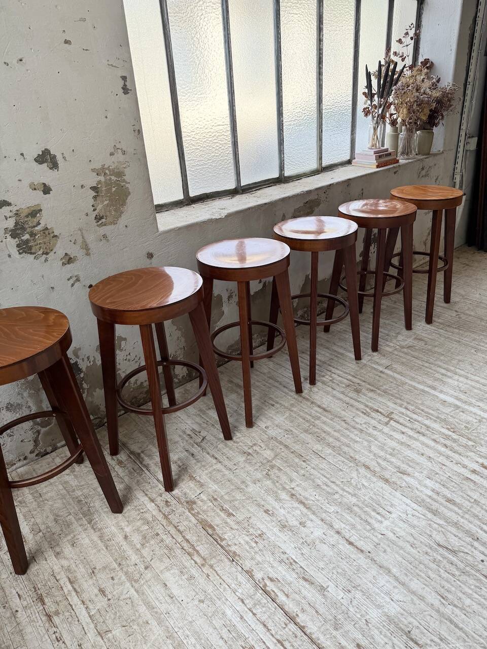6 vintage Baumann bar stools