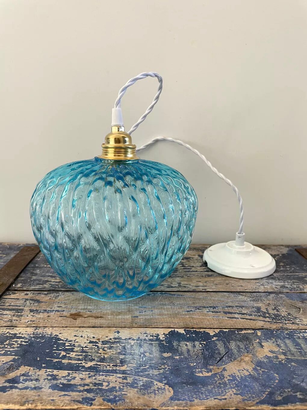Vintage turquoise blue pendant lamp in electrified chiseled glass to nine