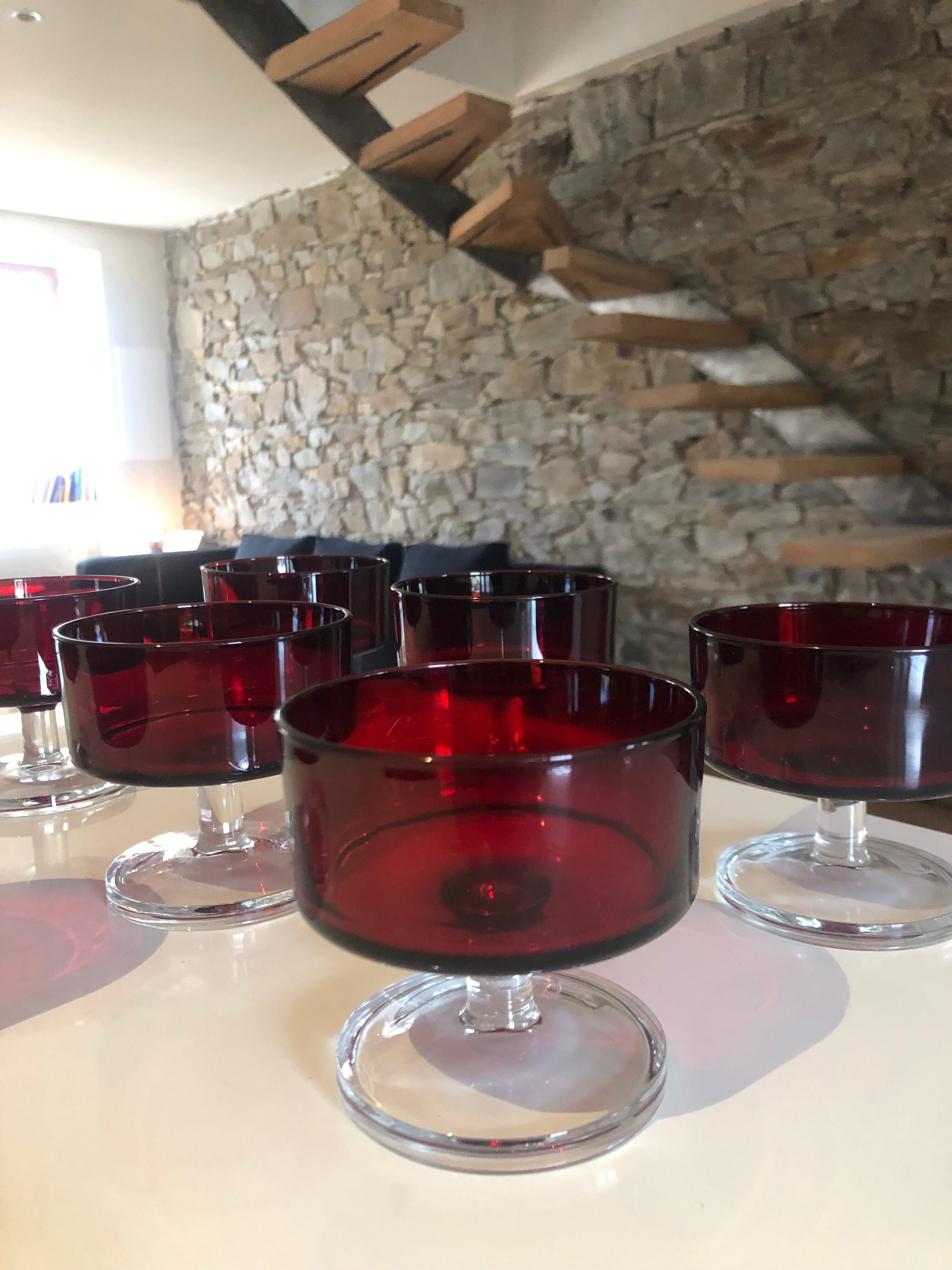 Luminarc champagne glasses