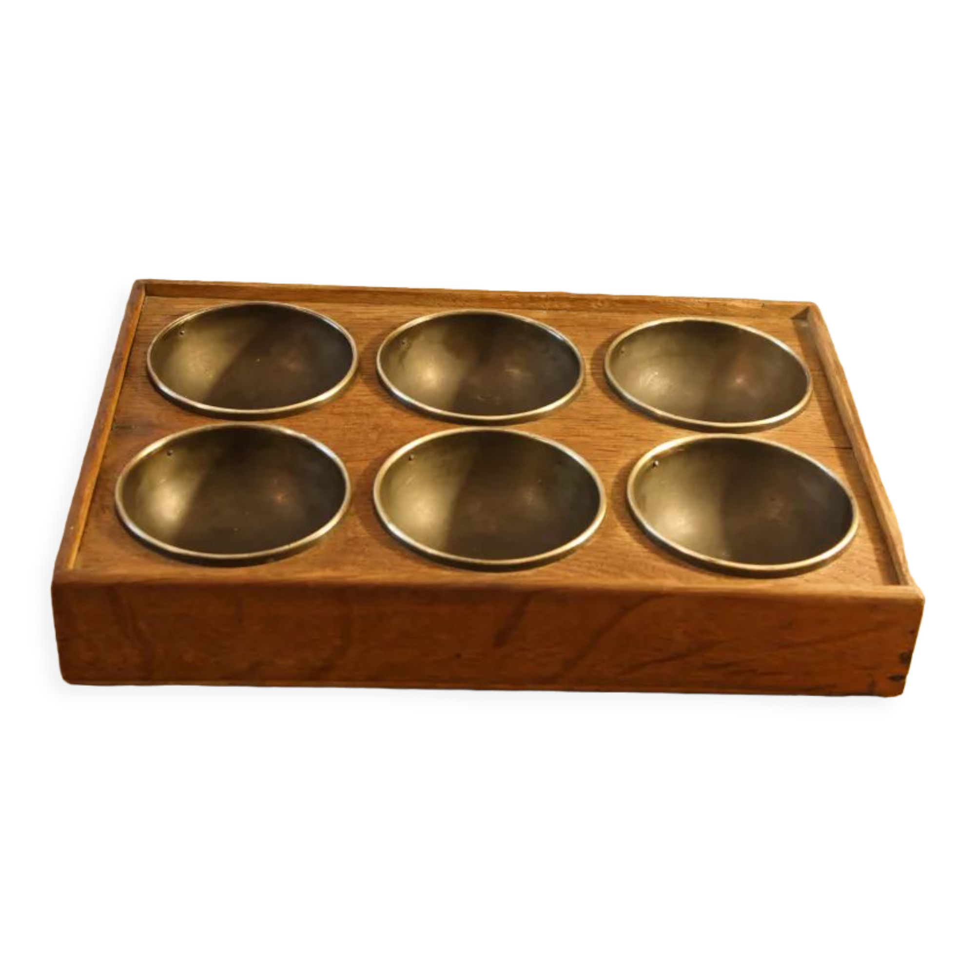 Counter coin pickup
