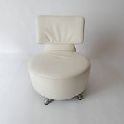 Canta and Aki swivel chairs in leather by Toshiyuki Kita for Cassina