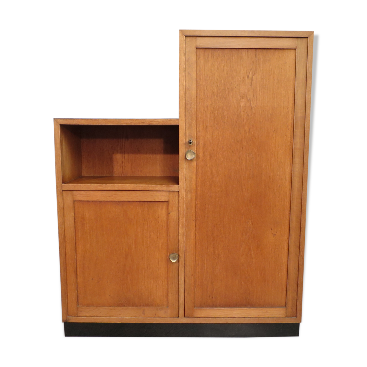 Oak furniture year 60