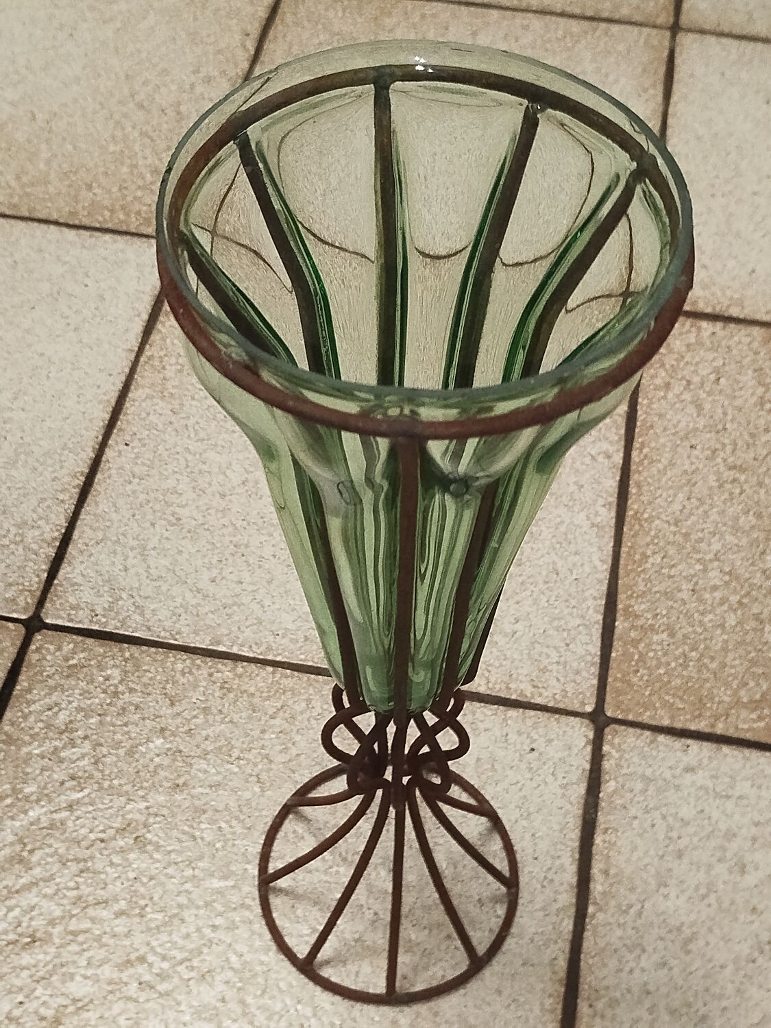 19th-century blown glass vase – Murano style with mount