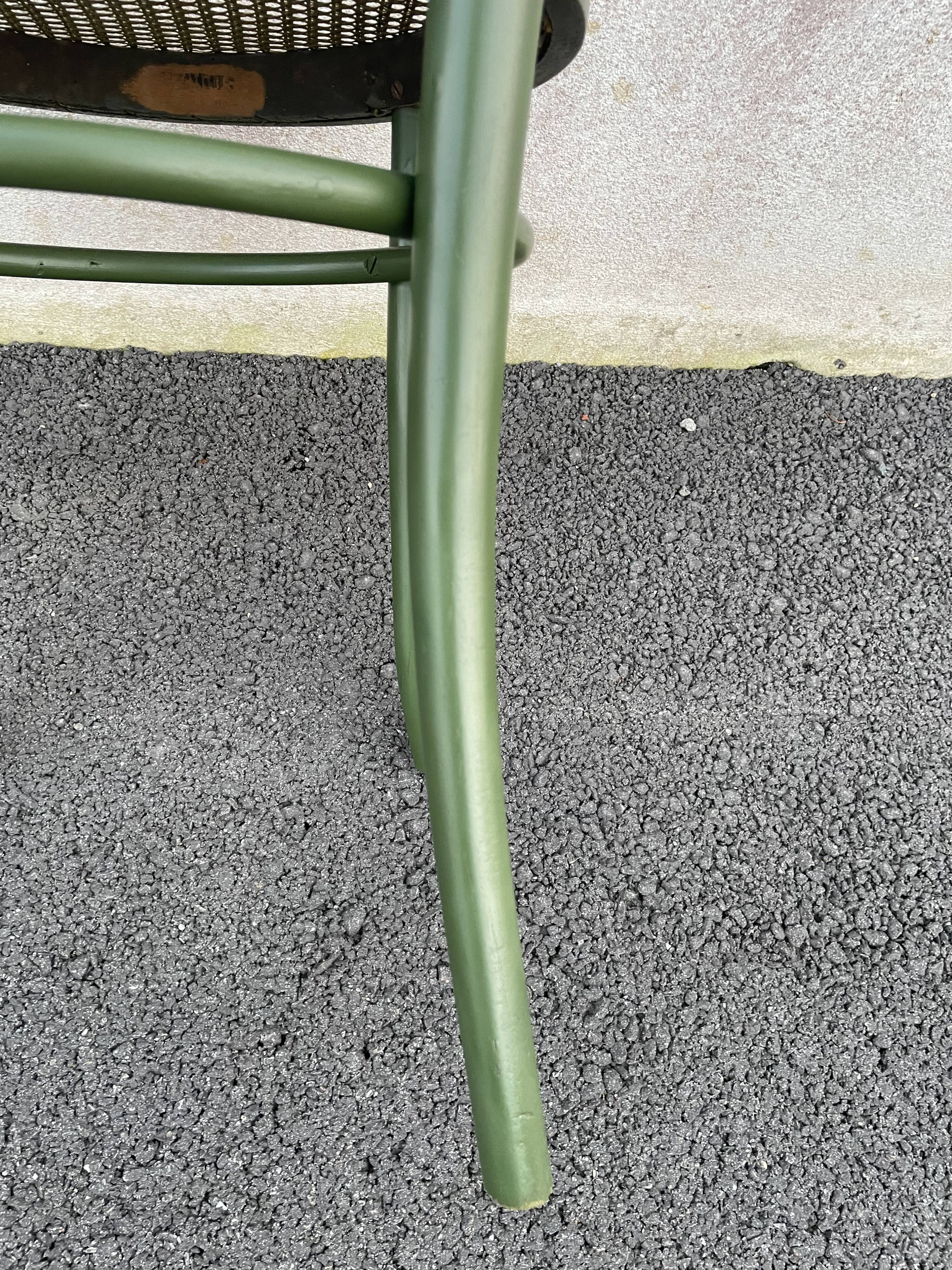 Mundus label canned chair