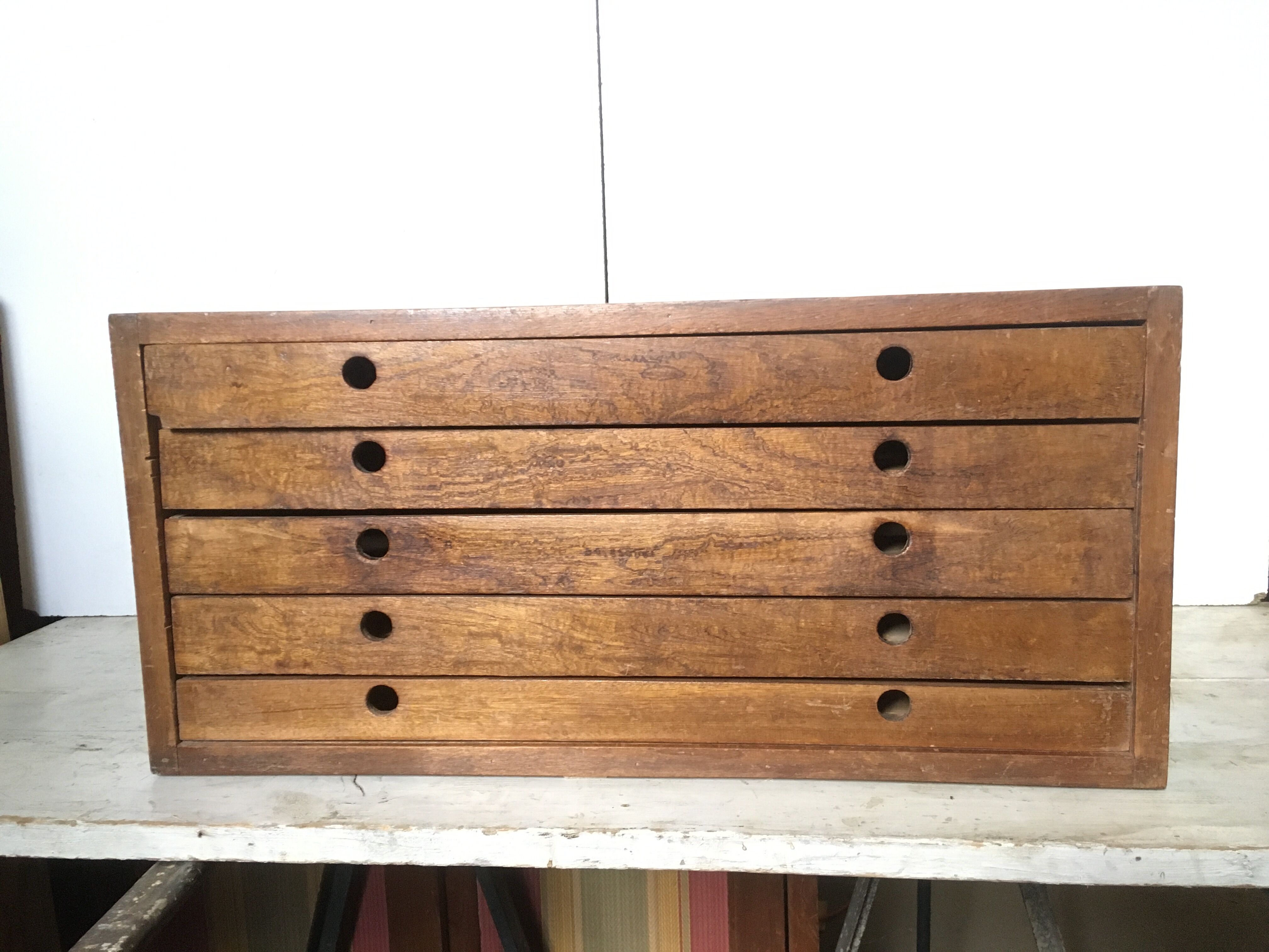 Meuble d’atelier à tiroirs pour plans/dessins en bois