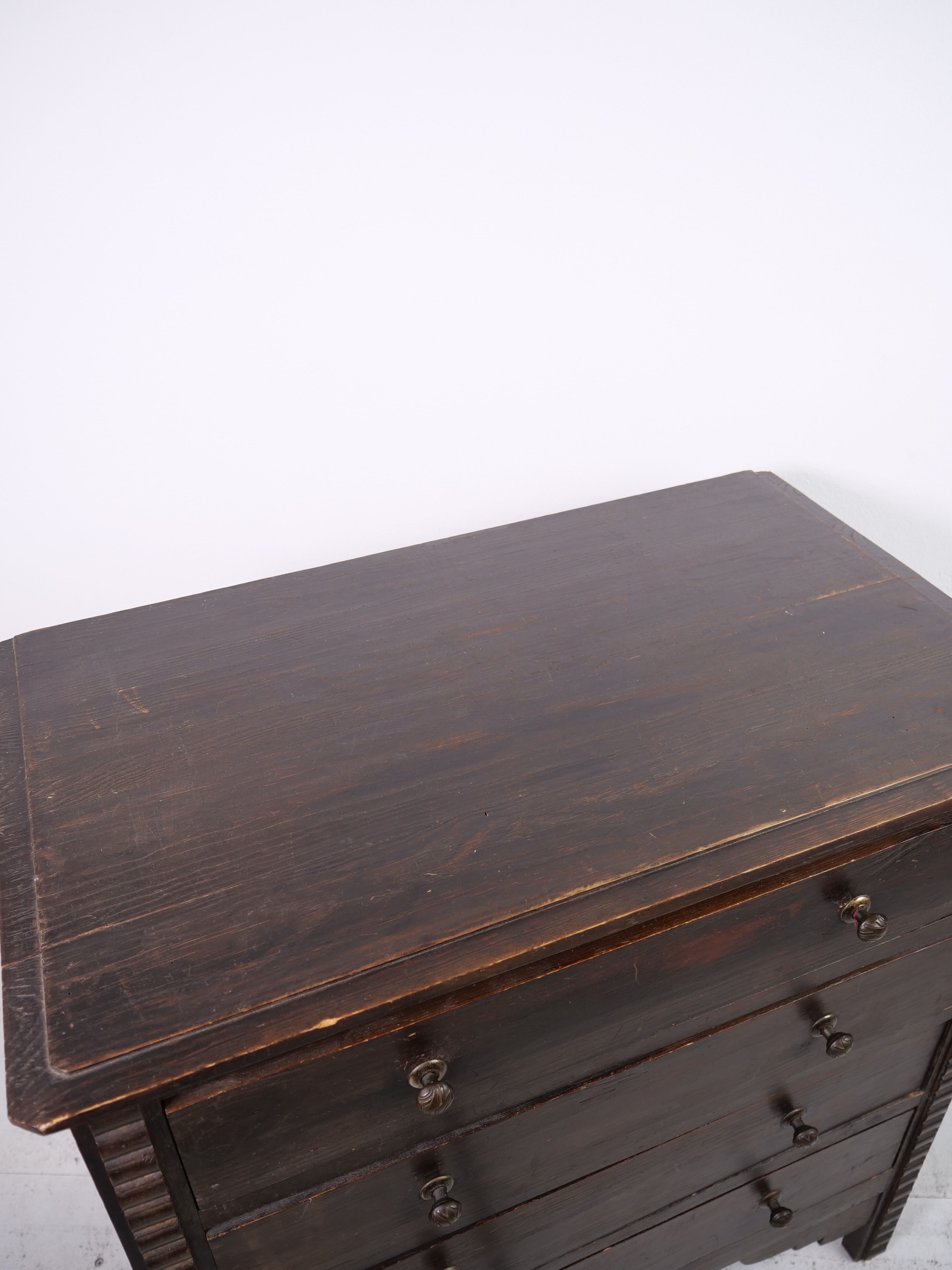 Chest of drawers folk art