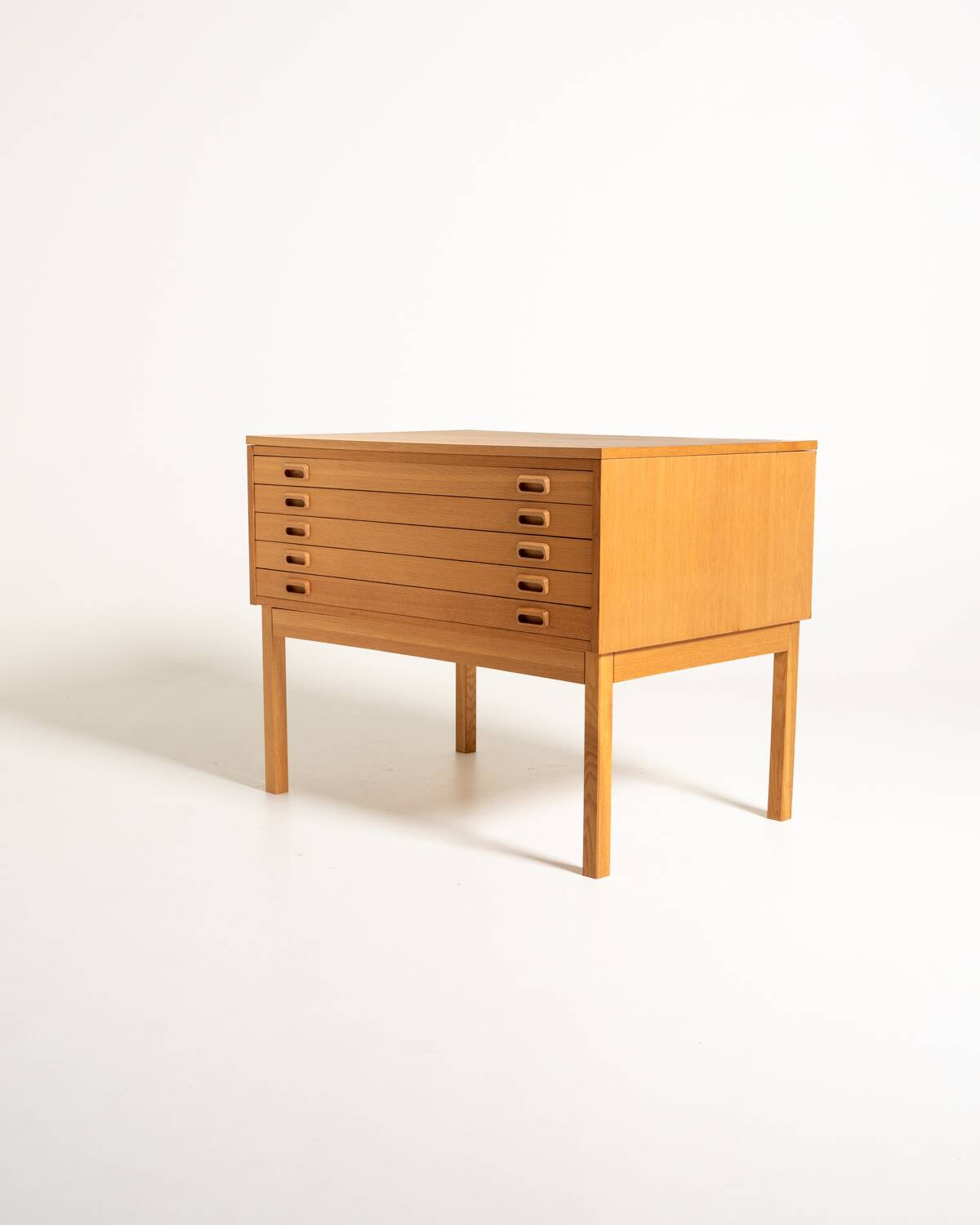 Commode en frêne suédois par Hylte, années 1960