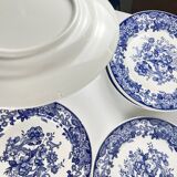 Set of 8 blue earthenware dinner plates with floral and bird decoration, 20th century