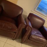 Set of 2 club chairs