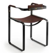 Paire de fauteuils Wanderlust marron avec éléments en métal noir
