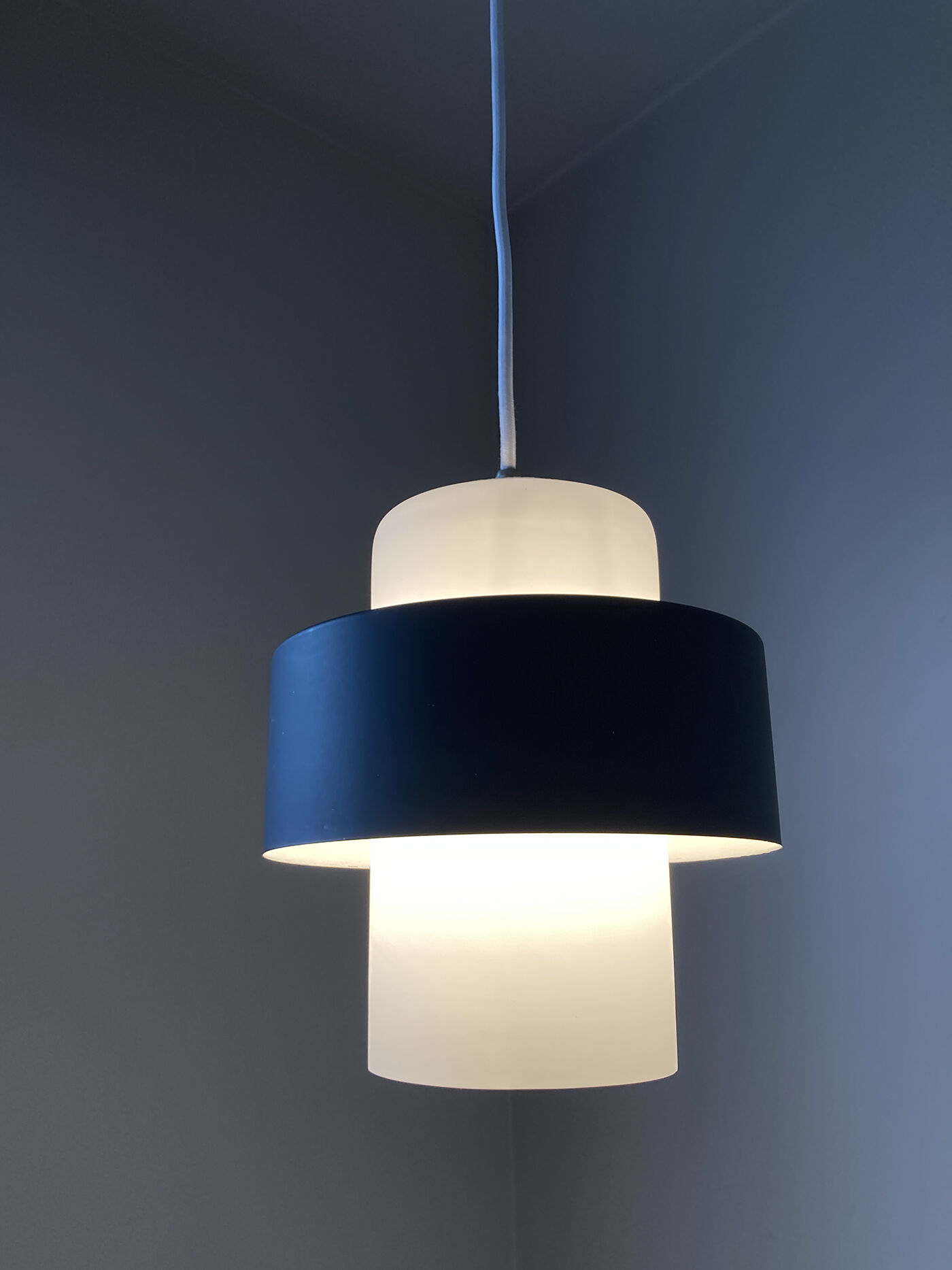 Philips suspension by Louis Kalff. Opaline and metal. 1960