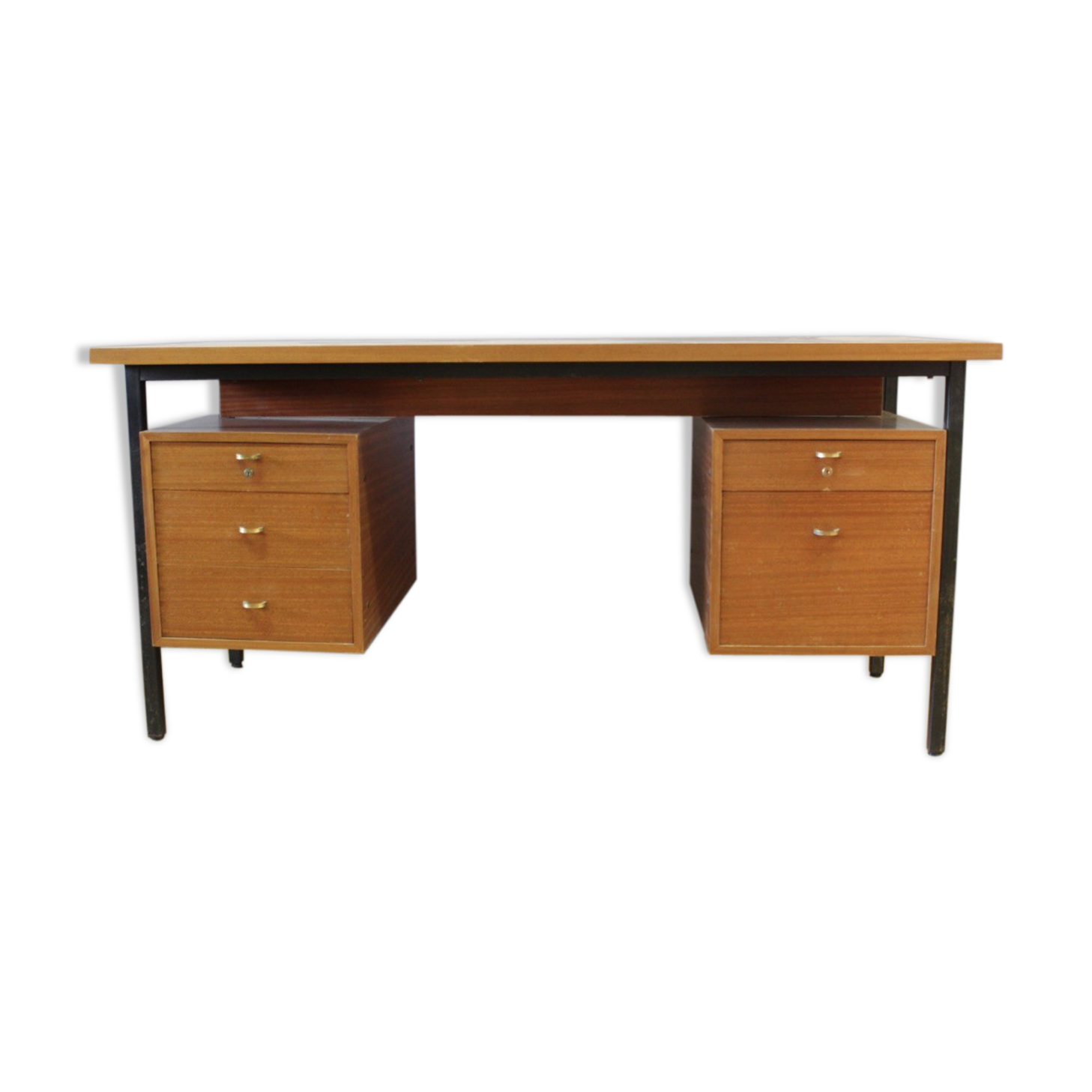 Large flat design desk
