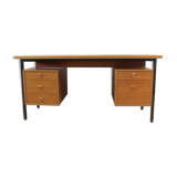 Large flat design desk