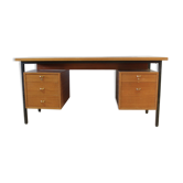 Large flat design desk