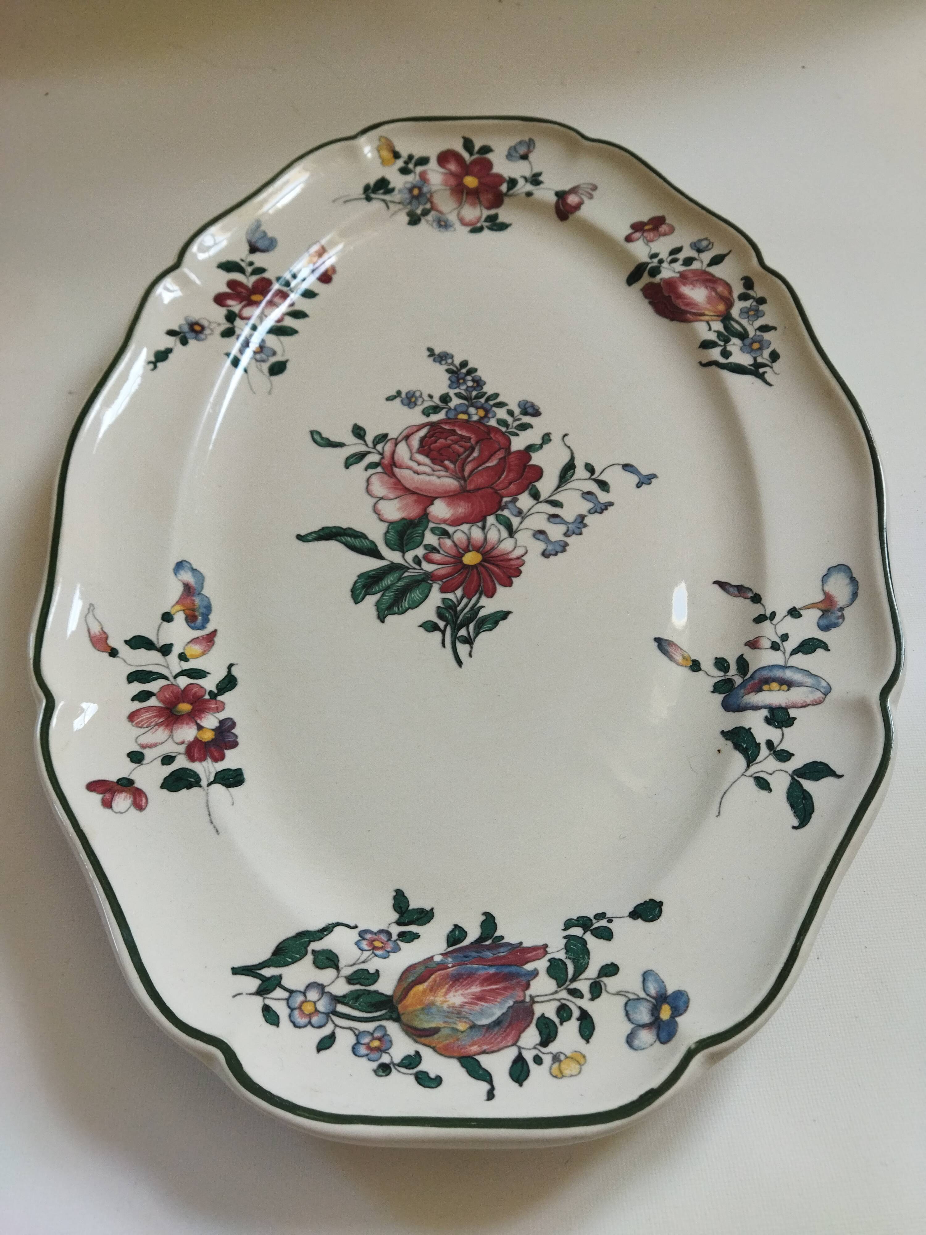 Antique Villeroy & Boch Mettlach earthenware dish 1562 Old Strasbourg / Alt Strassburg