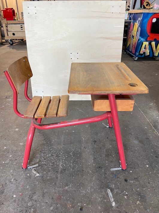 Simple school desk