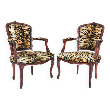 Paire de fauteuils cabriolet de style Louis XV