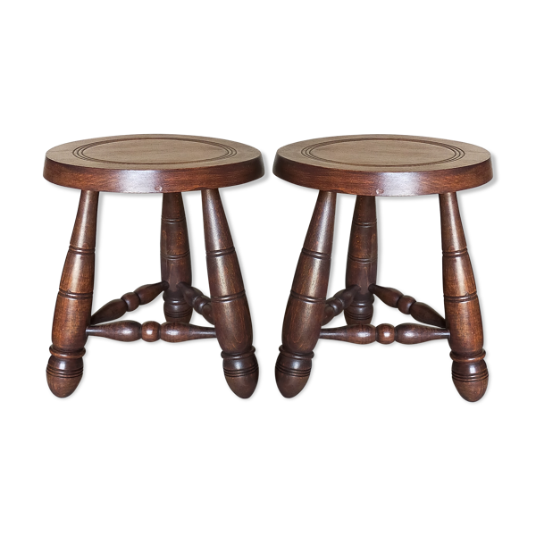Paire de tabourets bas tripodes vintages en bois tourné