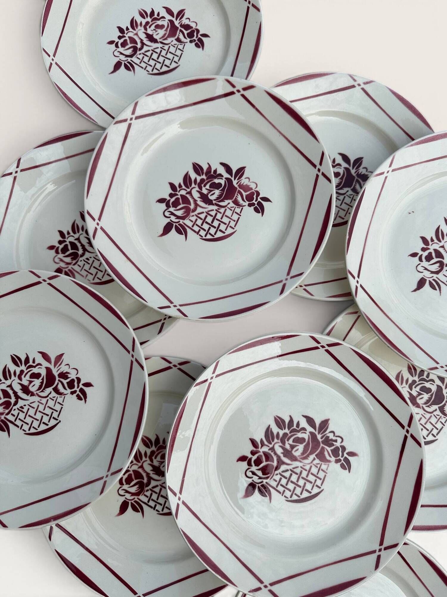 Set of 12 flat plates Badonviller, model "Armor"