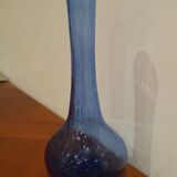 Très Joli Soliflore En Verre Bullé Violet Signé Biot