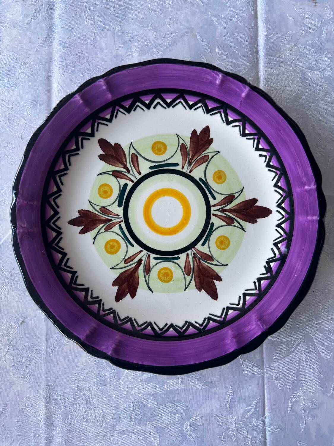 Large ceramic plate – Saint-Jean-la-Poterie