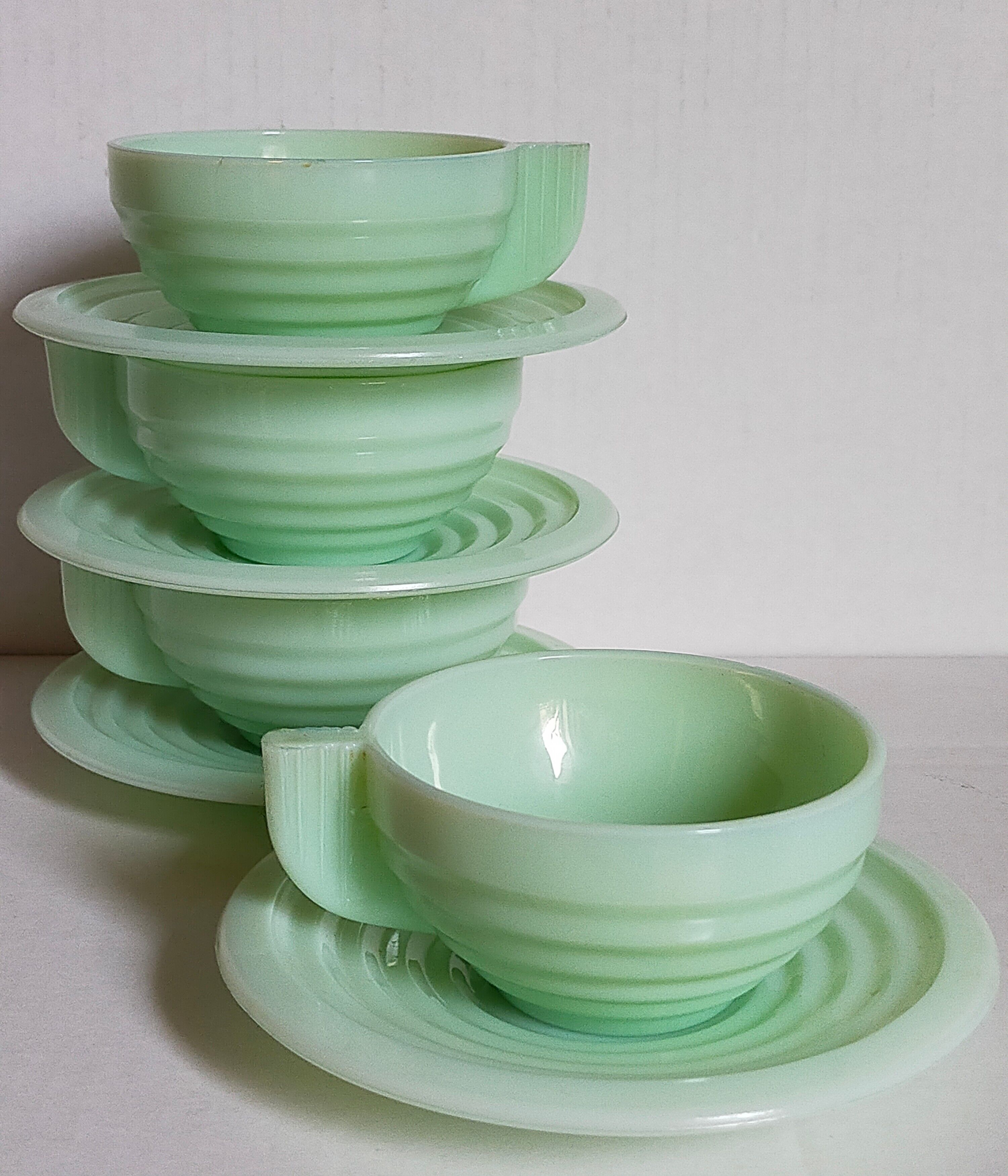 Four Art-Deco opaline cups