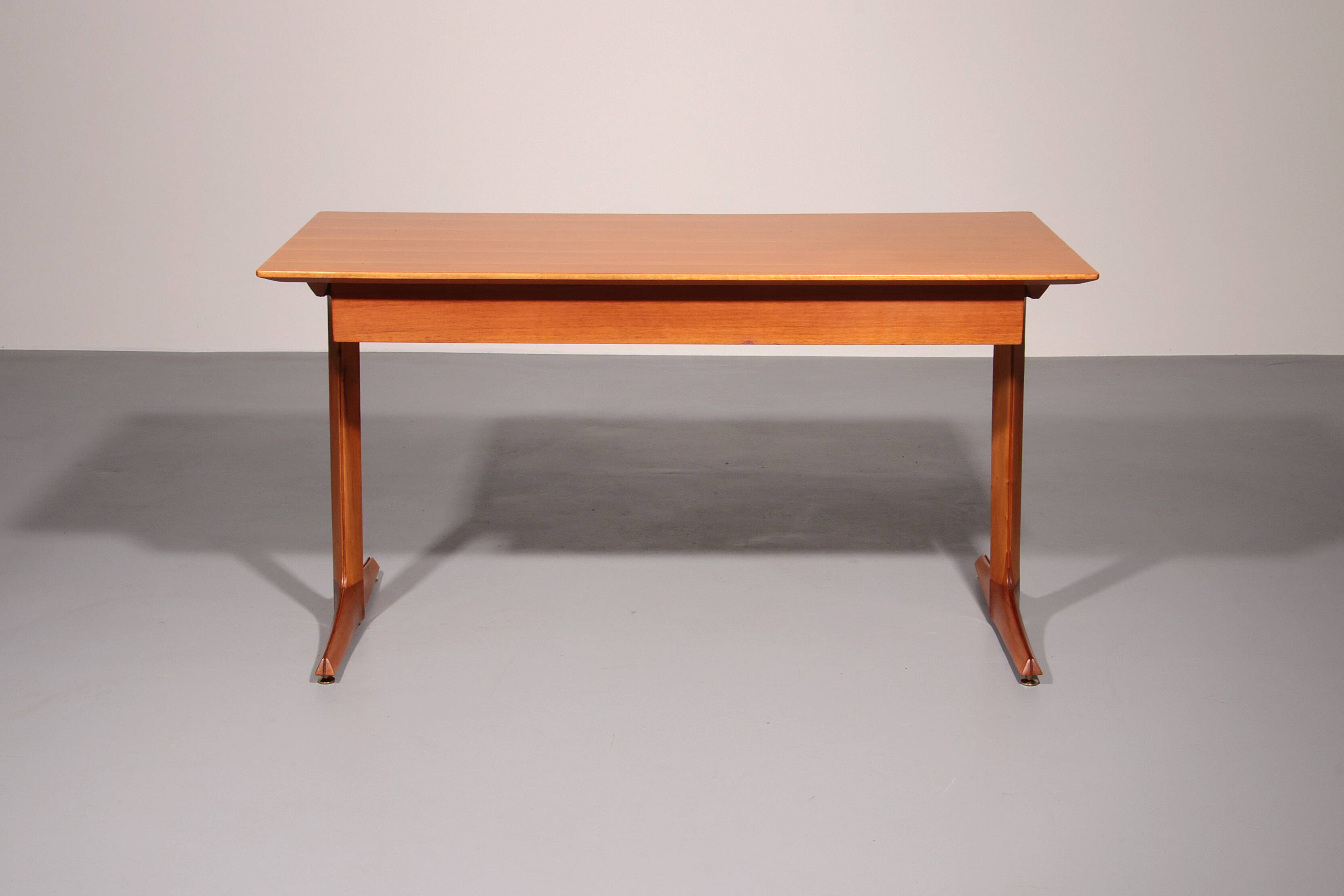 Italian Architect's Walnut desk, Gianfranco Frattini for Bernini 1950
