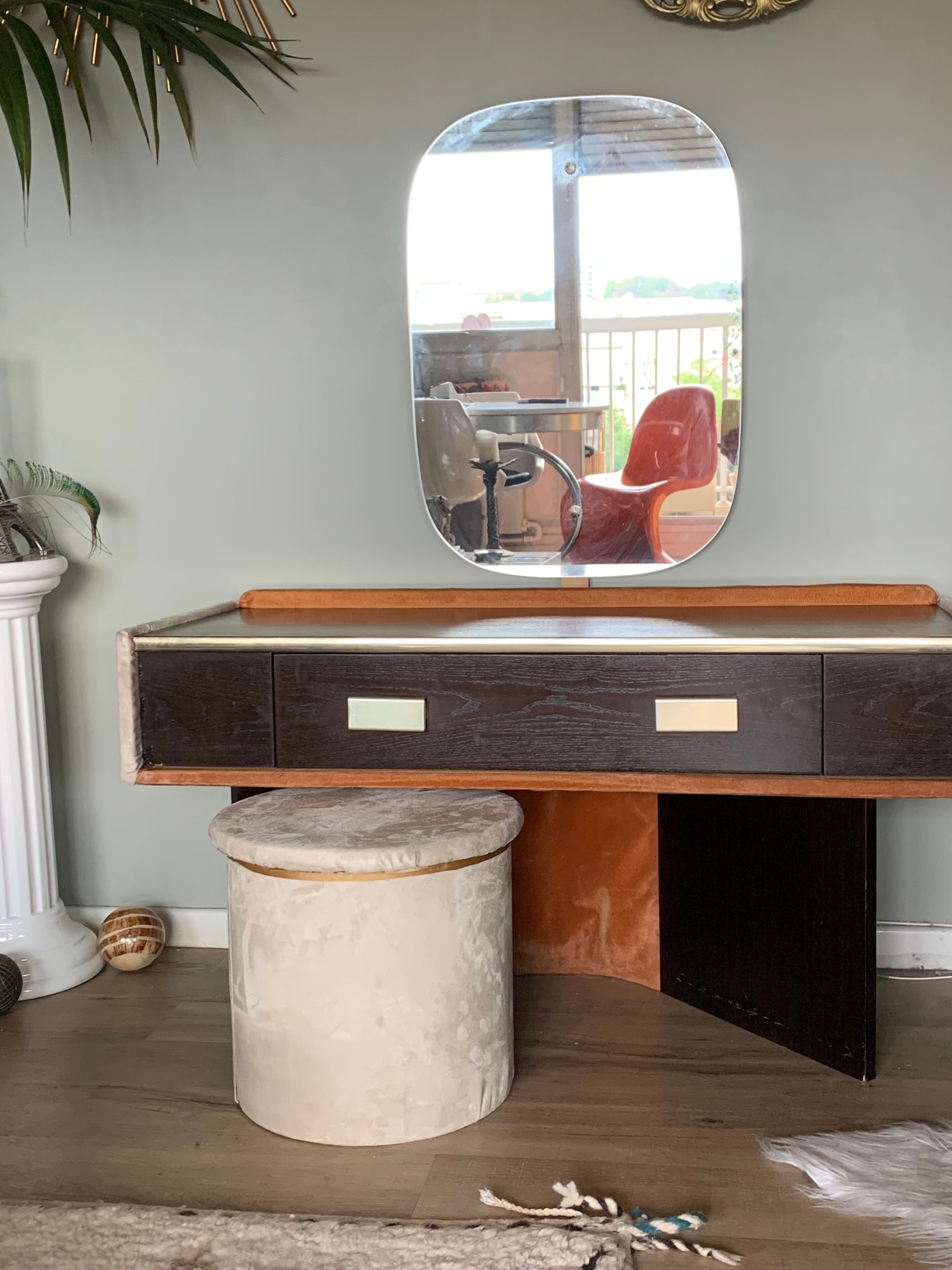 Coiffeuse des années 70 et son tabouret