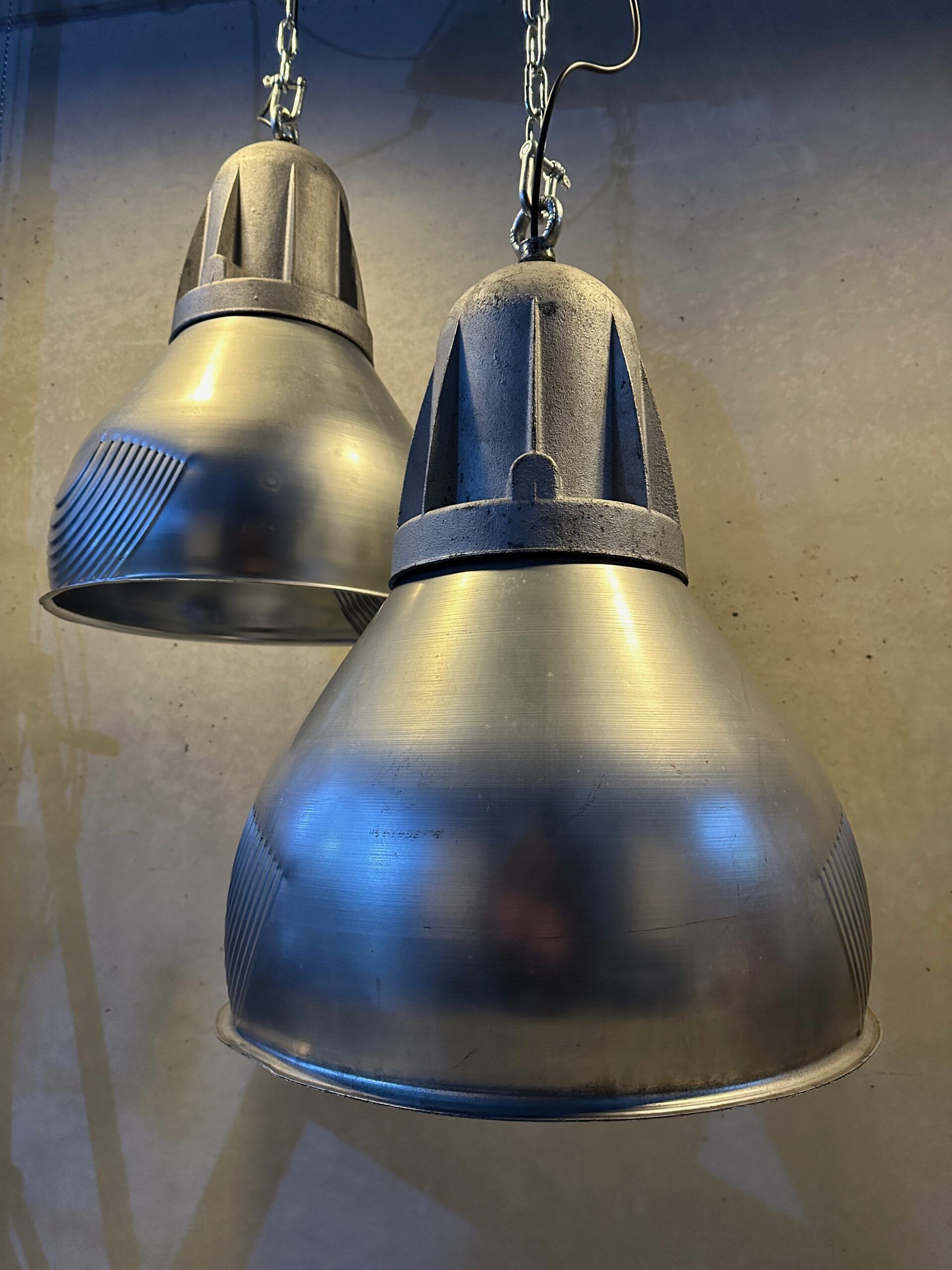 2x vintage Schréder pendant lamps