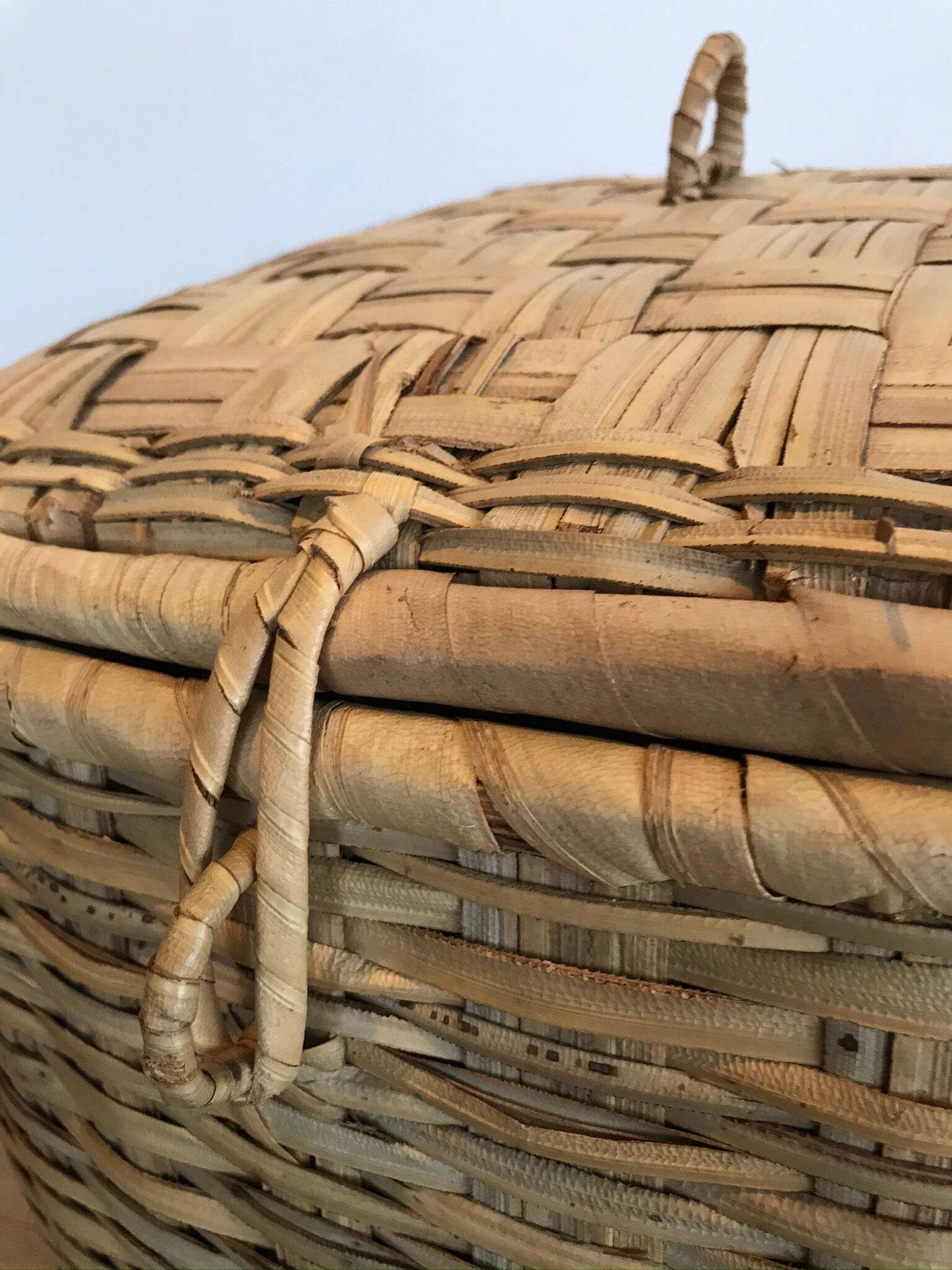 Large wicker/vintage bamboo laundry basket with lid