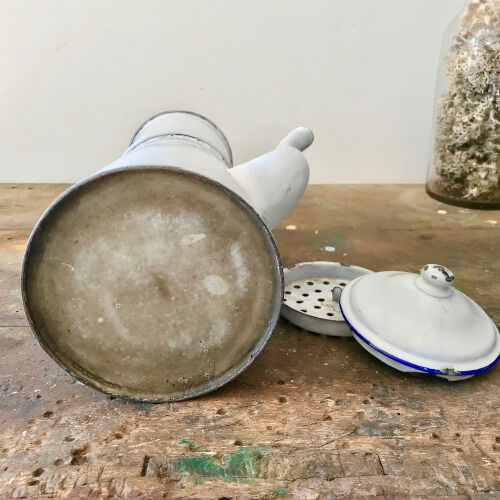 Enamelled coffee maker