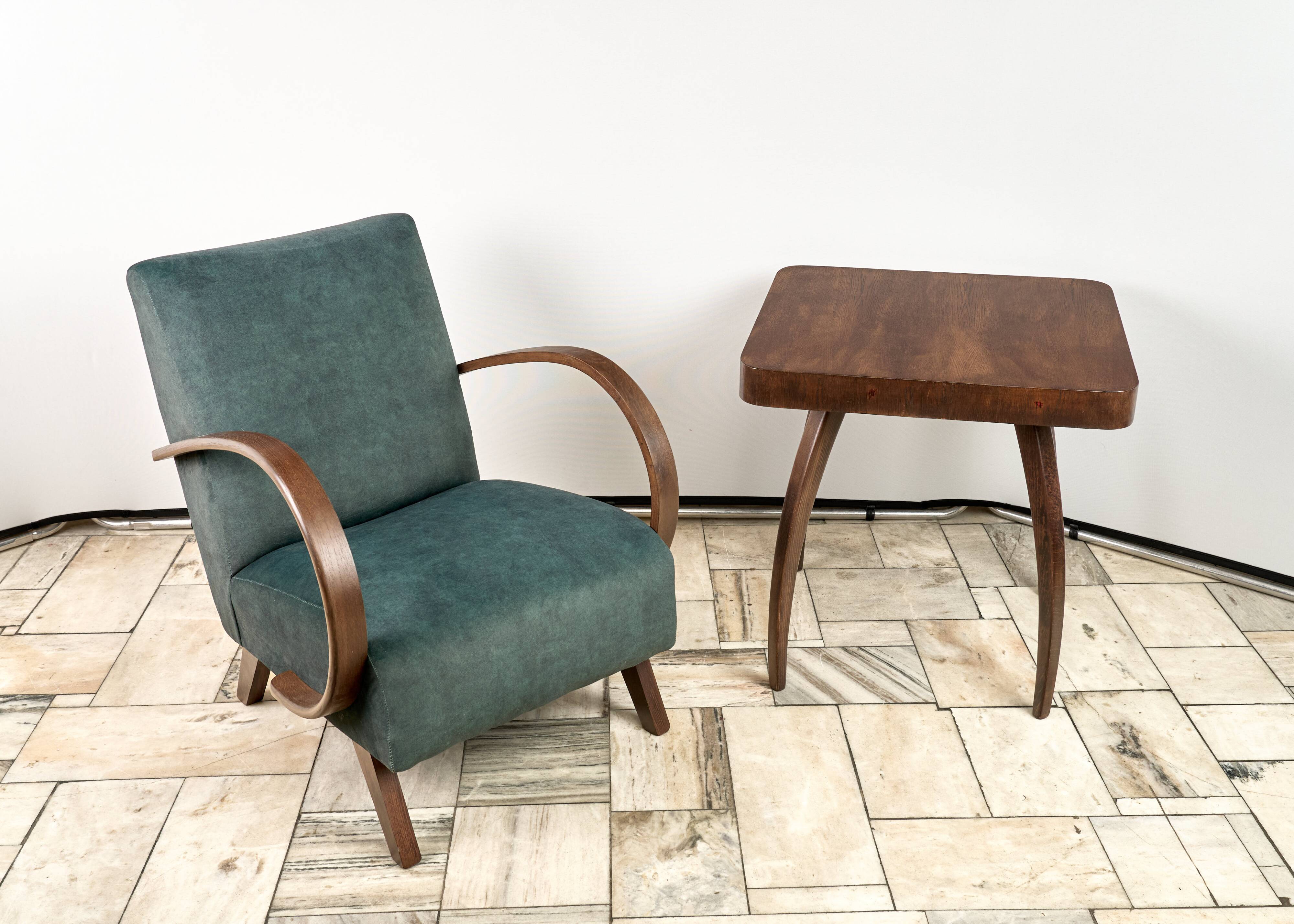 H 410 type C Armchair designed by Jindrich Halabala, 1940s, Czechoslovakia