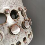 Beautiful, cylinder-shaped hanging lamp in ceramic.