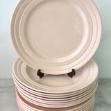Set 16 earthenware plates from St Amand