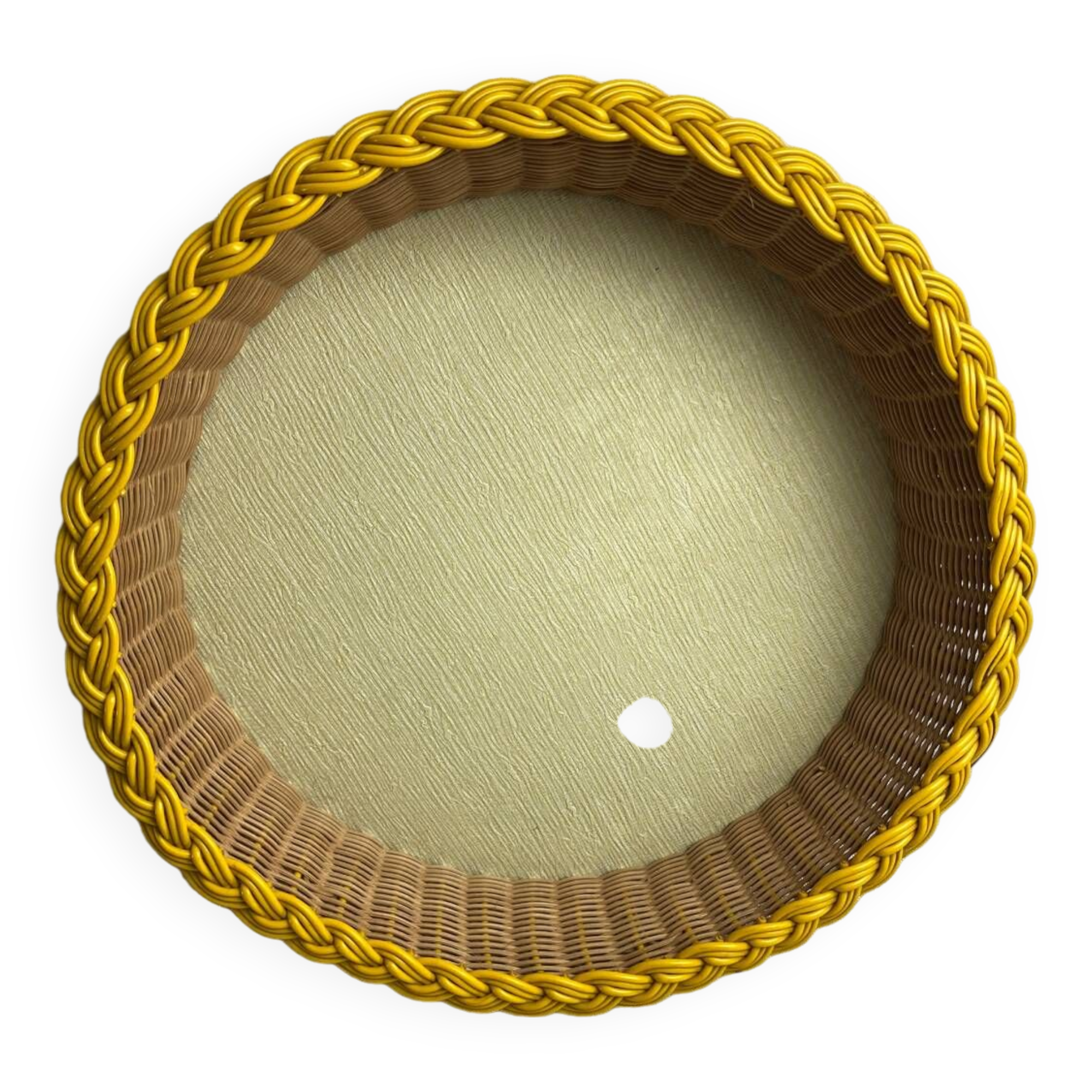 Scoubidou and rattan basket