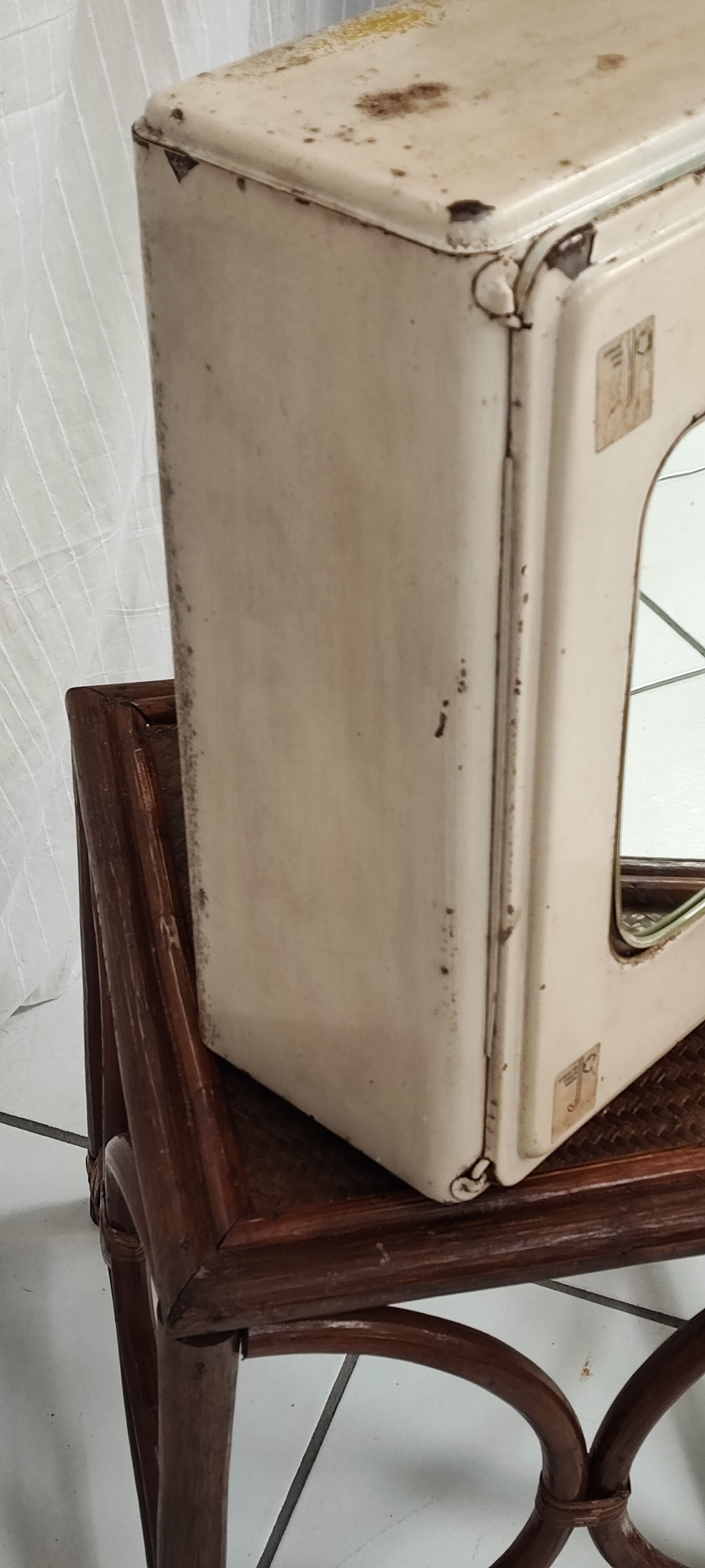 Metal medicine cabinet mirror