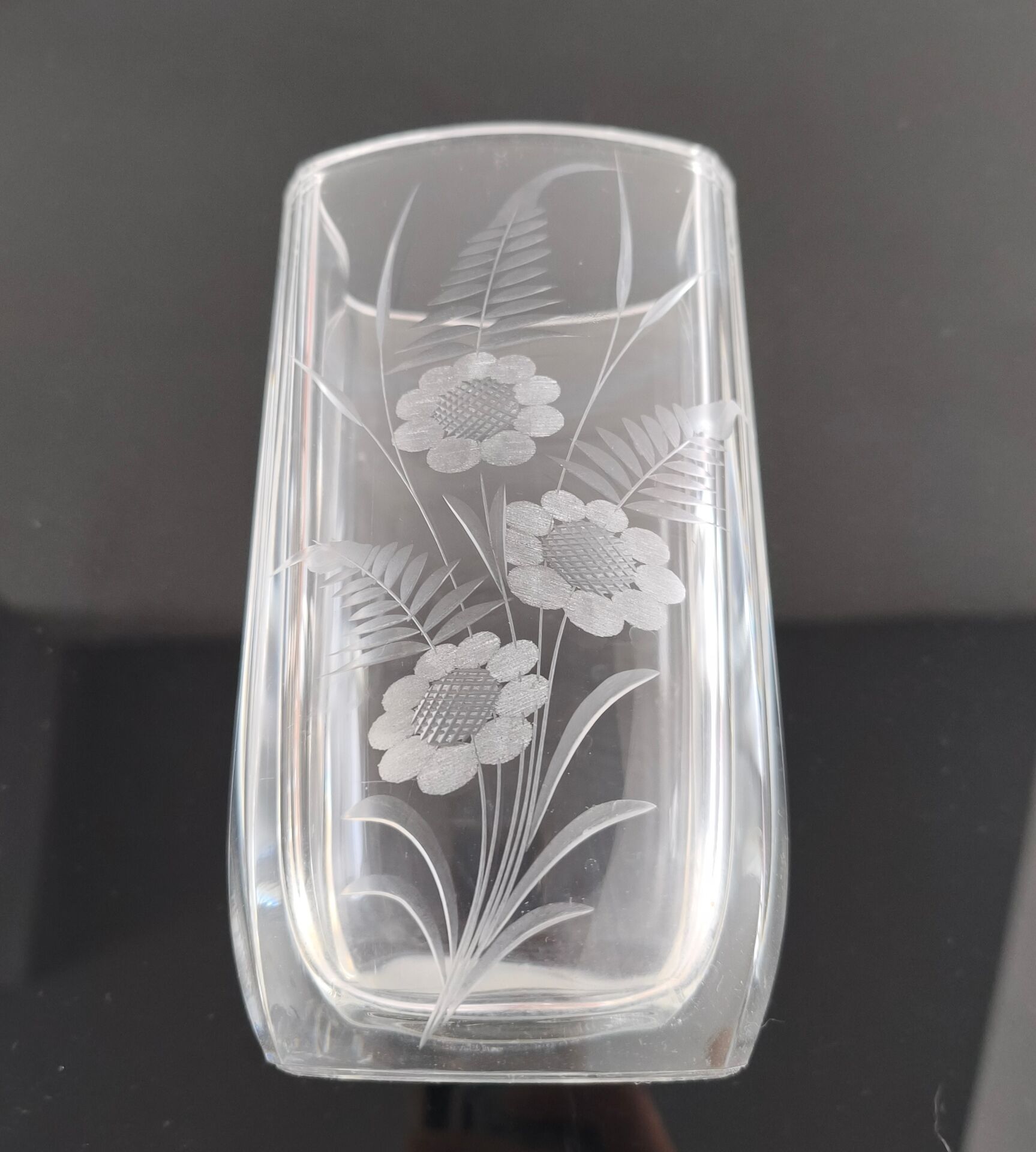 Vase ciselé vintage