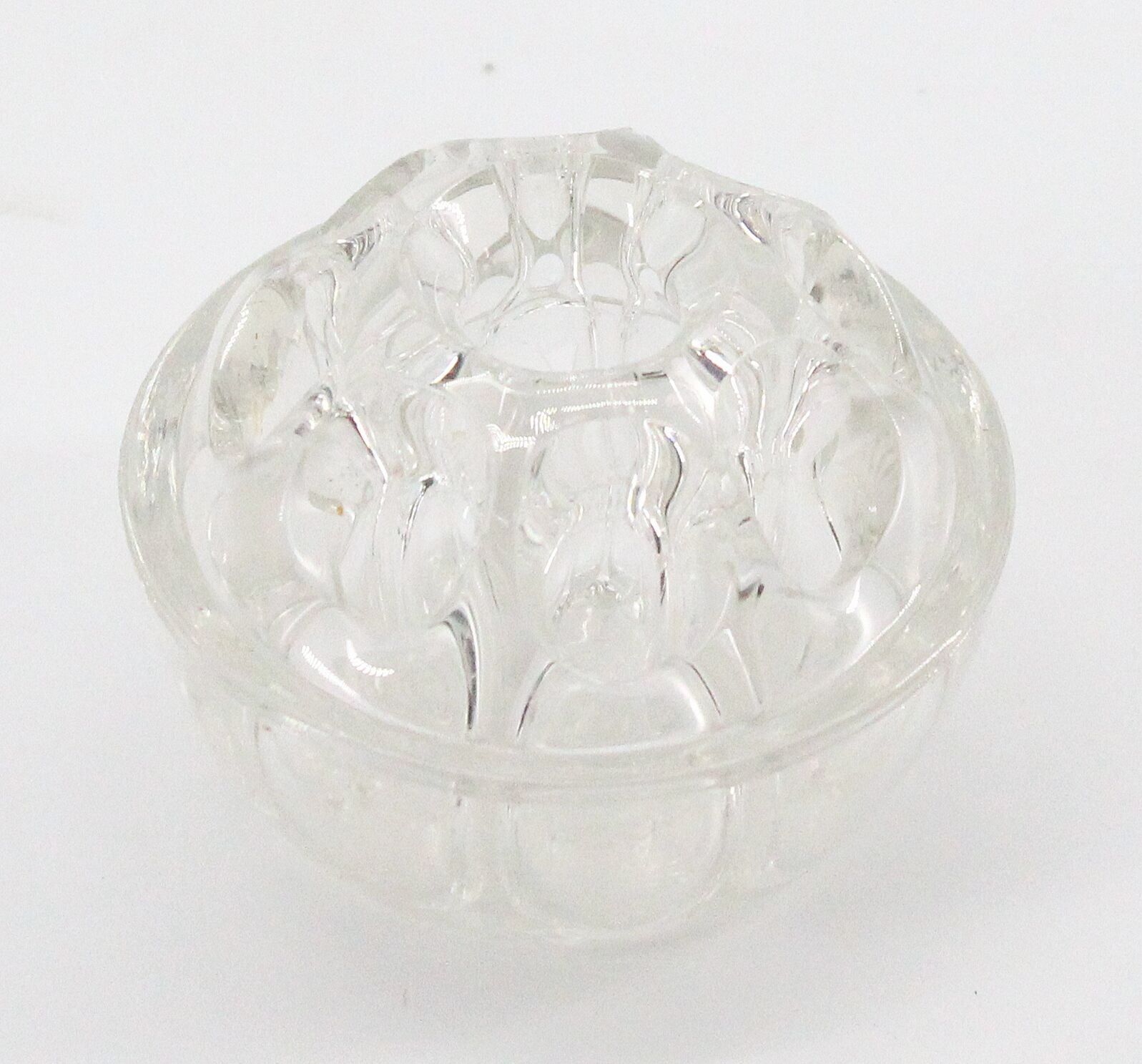 Pique old glass flowers