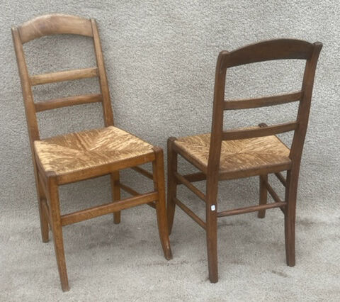 Suite of 8 mulched chairs