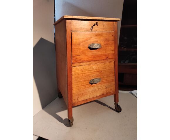 Art Deco bedside on roulette handle shells 1920-30