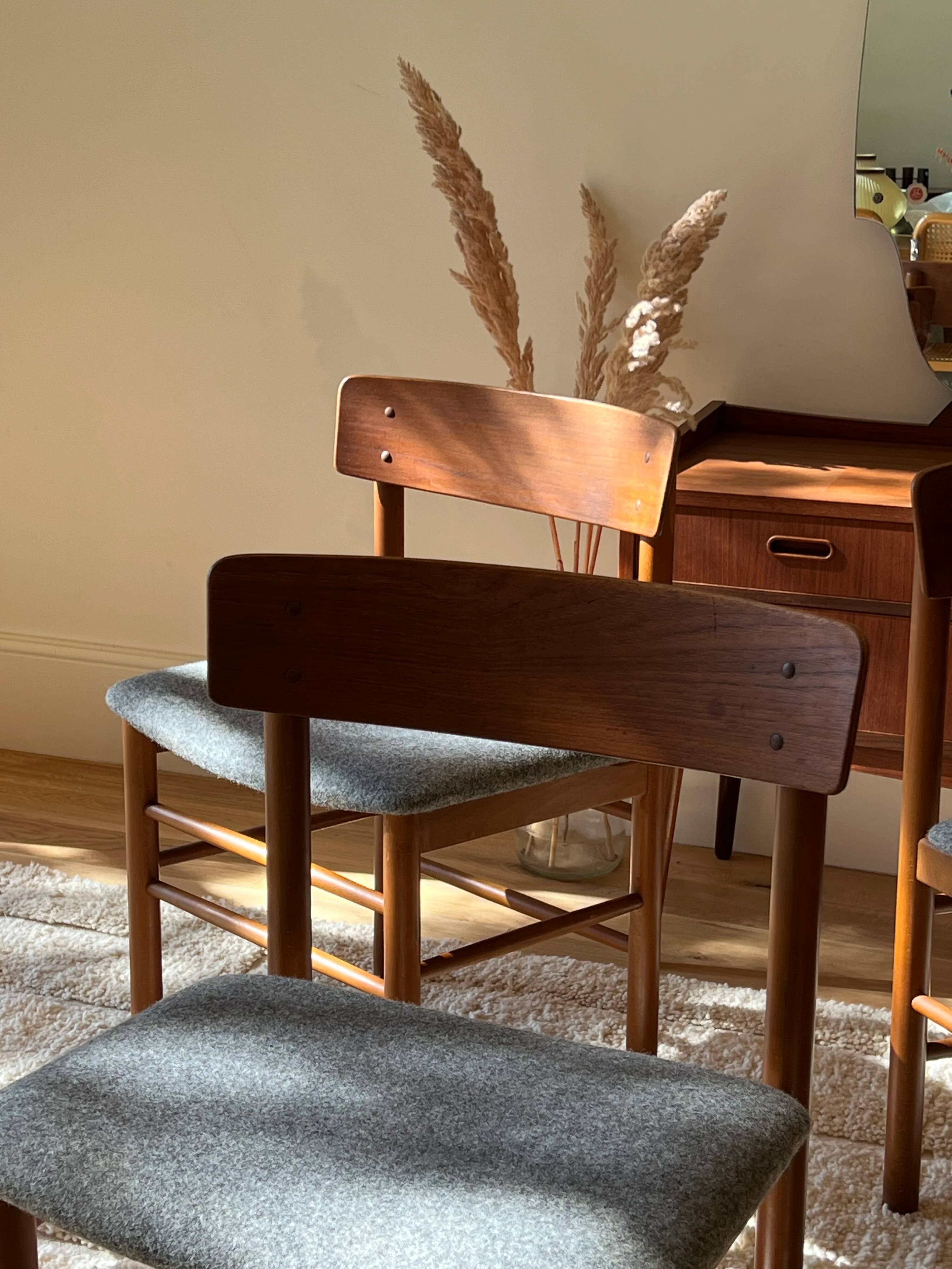 Chaise scandinave vintage en teck « Kirsa »