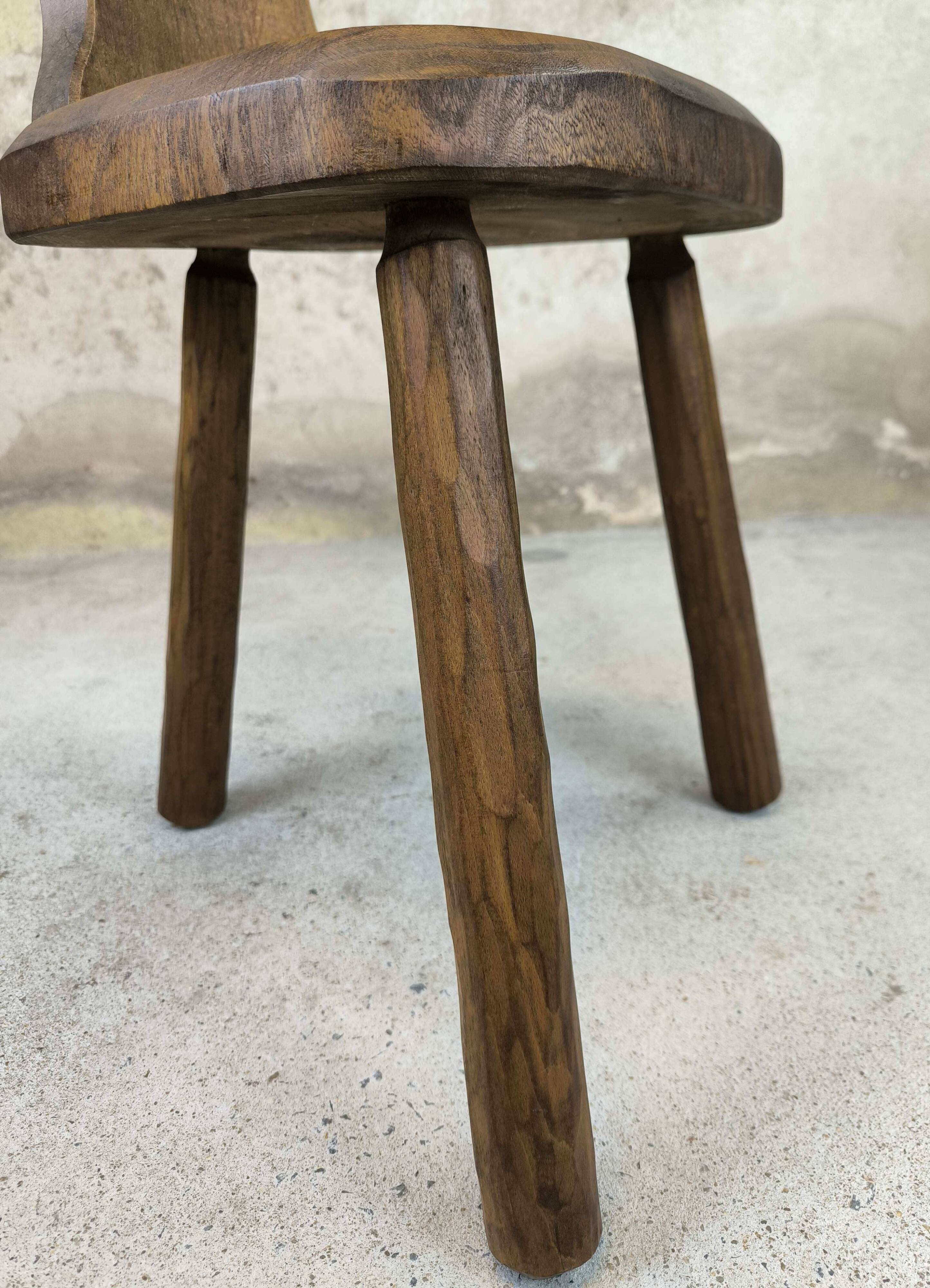 Vintage tripod chair made of solid wood.
