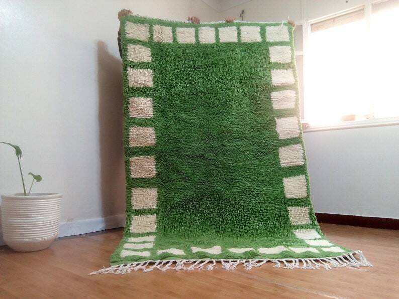 Beni Ouarain style rug - Handwoven Moroccan in green wool - handmade rug - 250 x 154