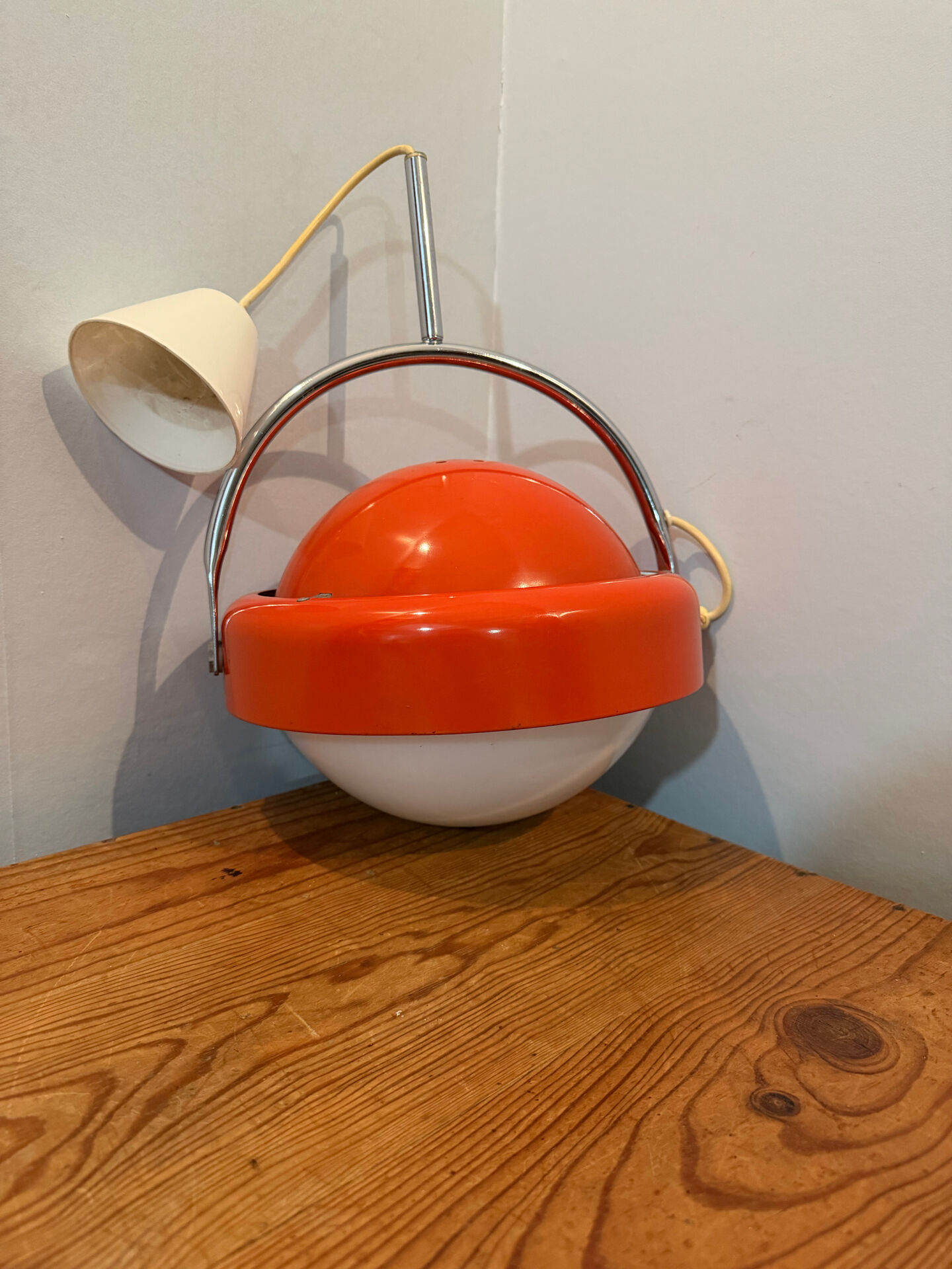 Suspension design Space Age by Aneta Vaxjo for Uno Dahlen
