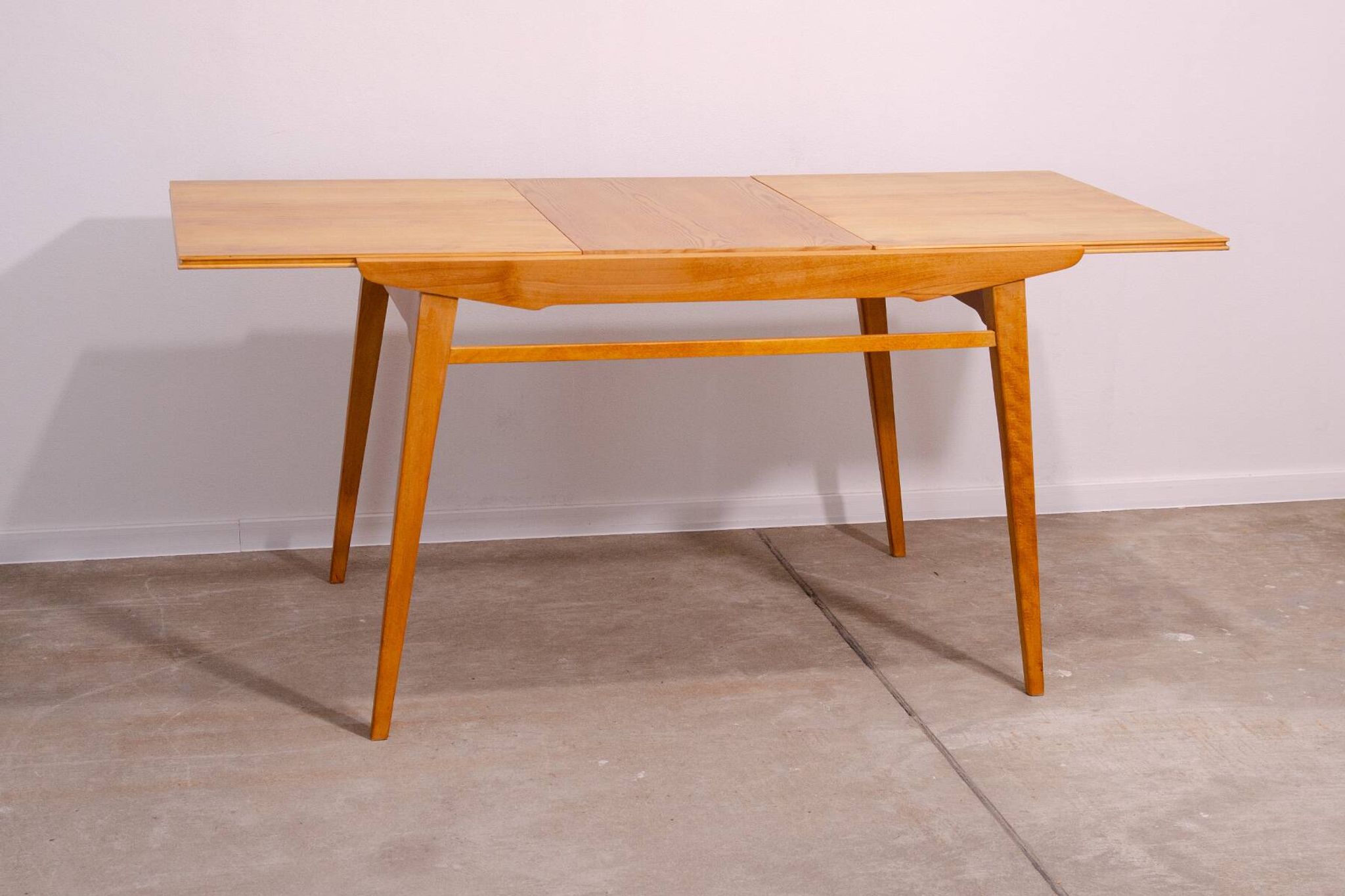 Table à manger pliante vintage par František Jirák pour Tatra nabytok, 1960